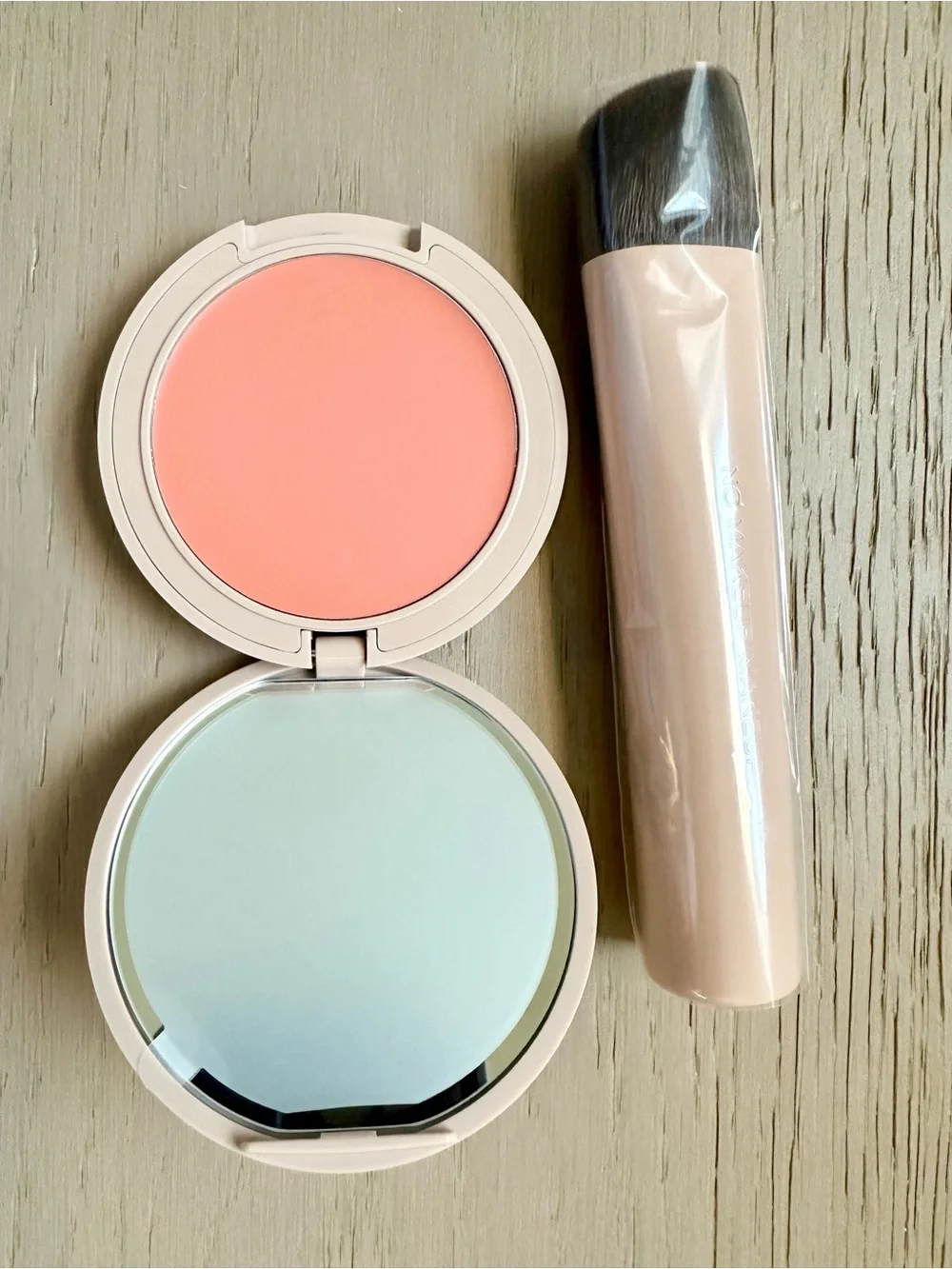 No Makeup Makeup Blush and Lip duo with blush brush-Peach